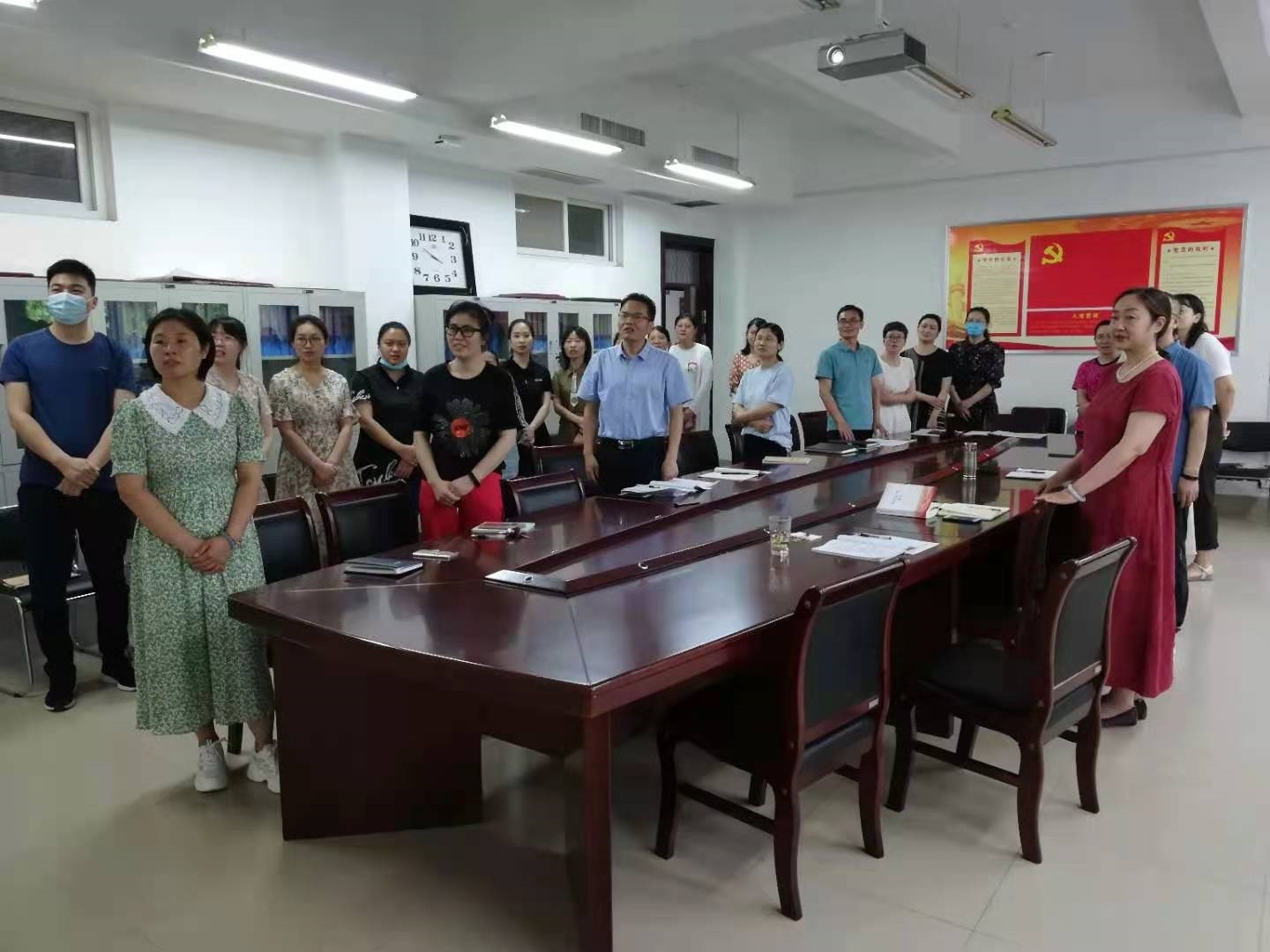 4b00feb8673e2e391ab7e2b3fa4b049.jpg 4b00feb8673e2e391ab7e2b3fa4b049.jpg